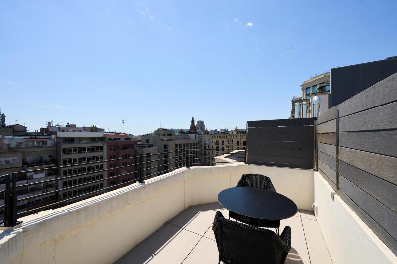 Suite with Private Pool image 3