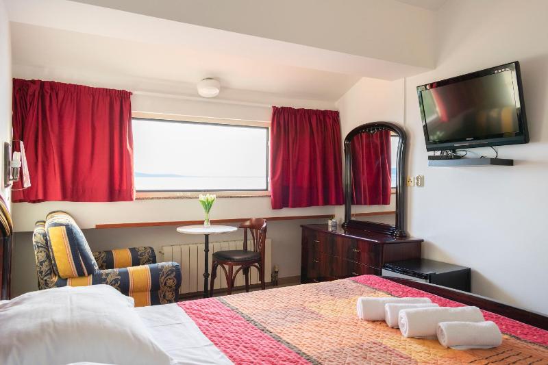 Standard Double Room Sea View  image 4