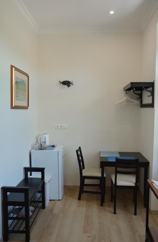 Double Room with Patio image 4