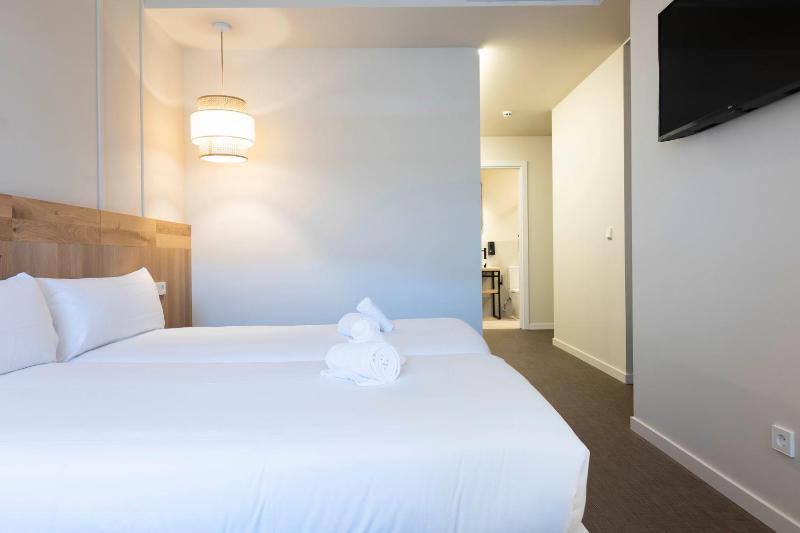 URBAIA ROOMS - image 7