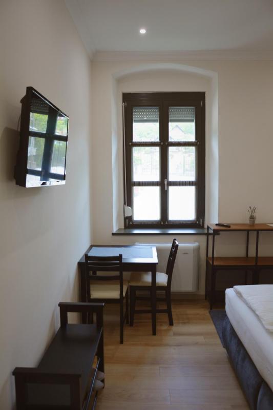 Double Room with Mountain View image 4