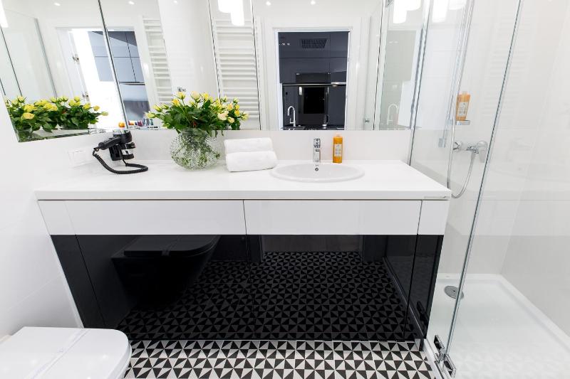 Studio Suite Deluxe image 4