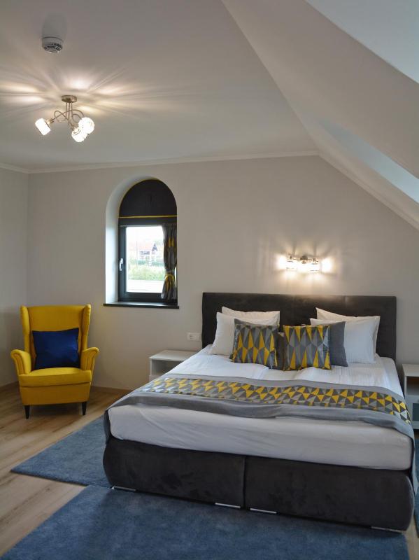 Double Room with Lake View image 1