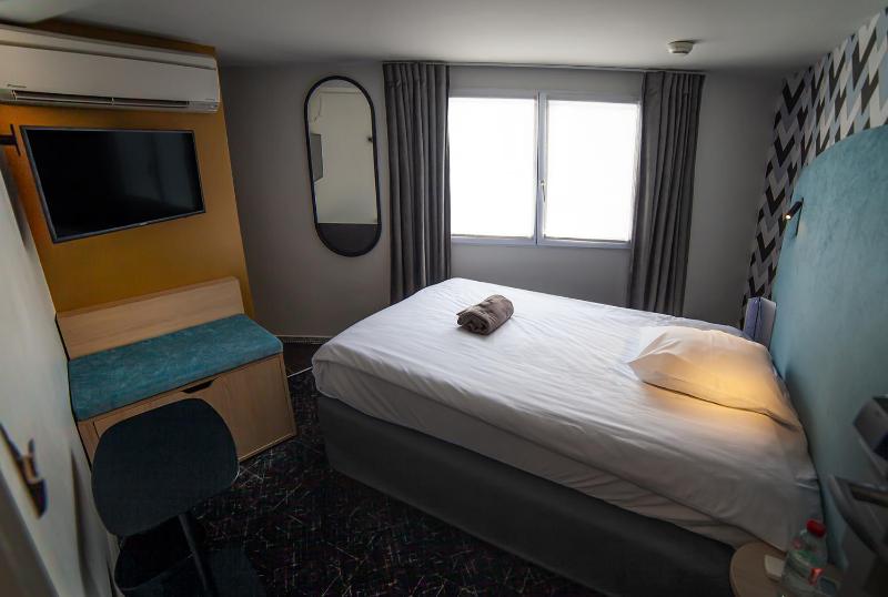 Single Room image 3
