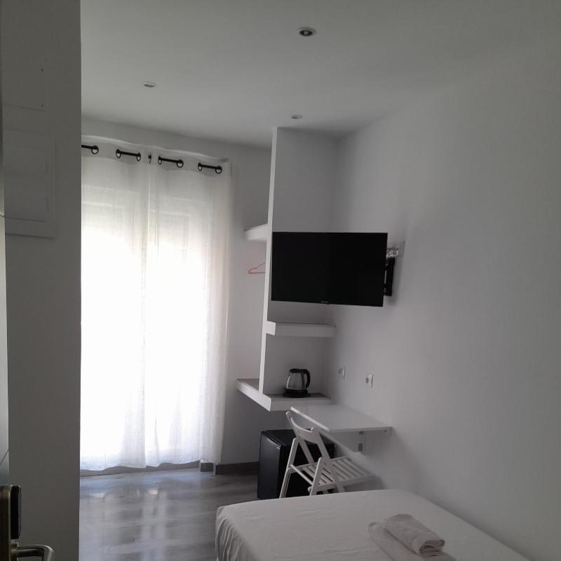 CH Bueno - image 12
