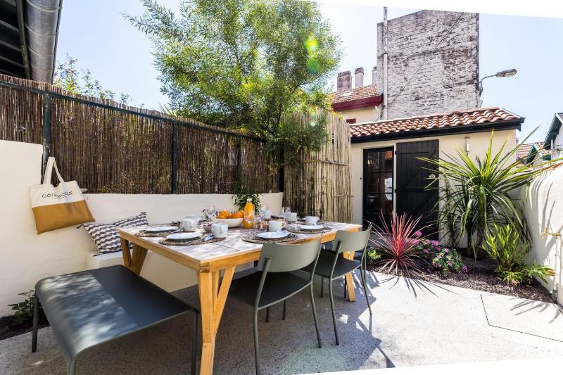 PAMPA KEYWEEK Town house with terrace in Biarritz - image 30