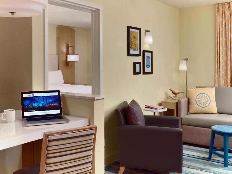 Sonesta ES Suites Houston Galleria - image 3