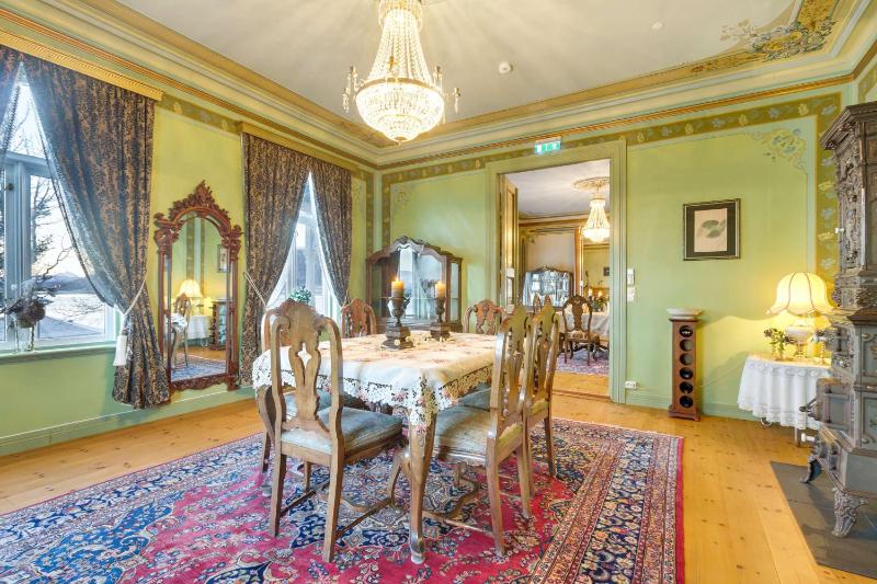 Executive King Suite with Sea View  image 2