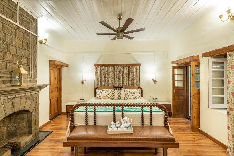 Vintage Musings by StayVista - 3BHK Pet-Friendly Mountain-View Villa - image 11