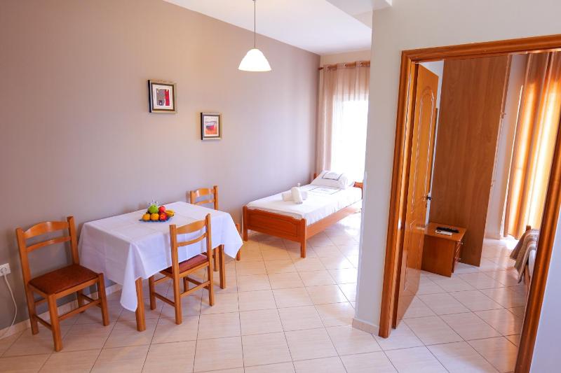 Studio Apartment with Sea View image 2