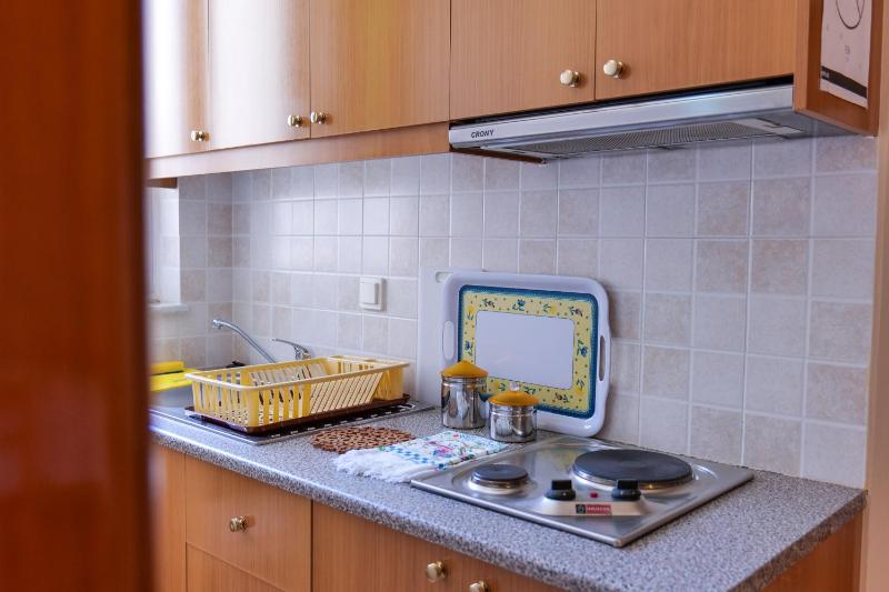Studio Apartment with Sea View image 4