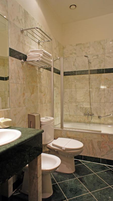 Standard Double Room with One Way Shuttle Service  image 2