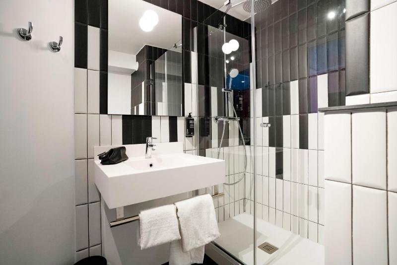 Standard Double Room with Terrace image 4