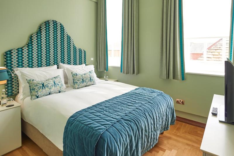 Classic Room image 1