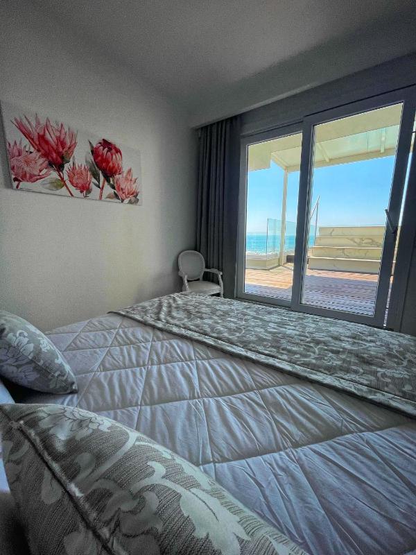 Suite with Private Pool image 3