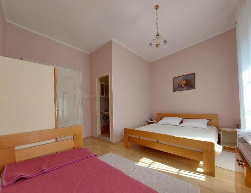 Triple Room image 4