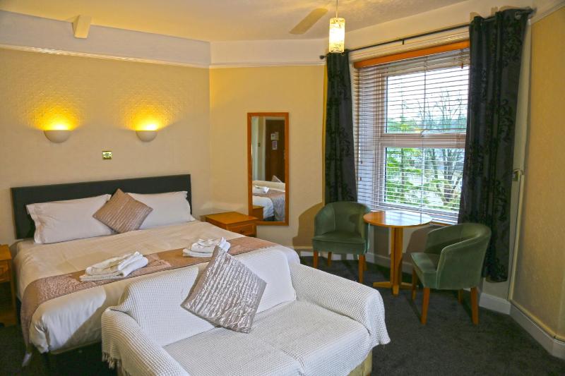 Superior Double Room image 1
