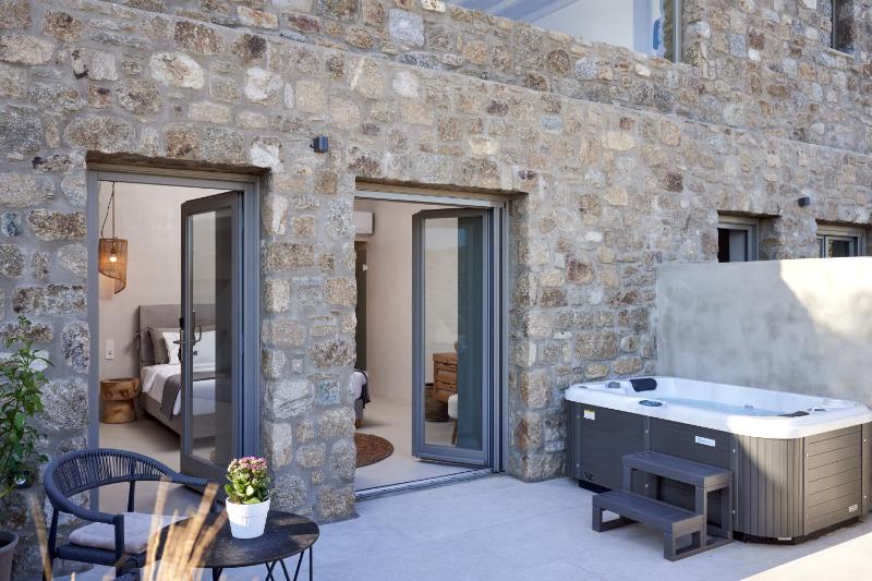 Ionic Suites - image 3