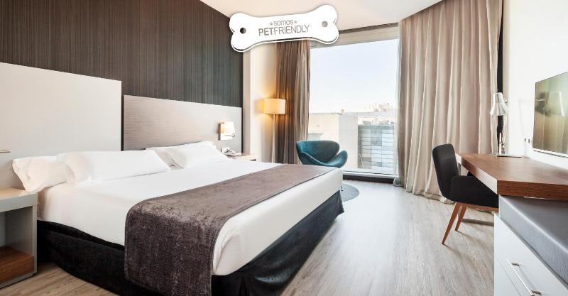 Standard Double Room Pet Friendly image 4