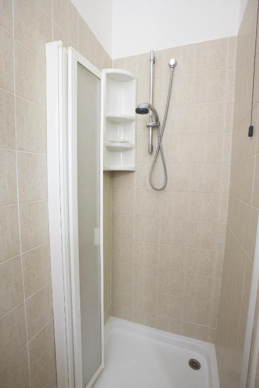 Standard Double or Twin Room image 4