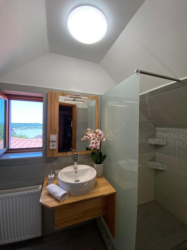 Triple Room image 2