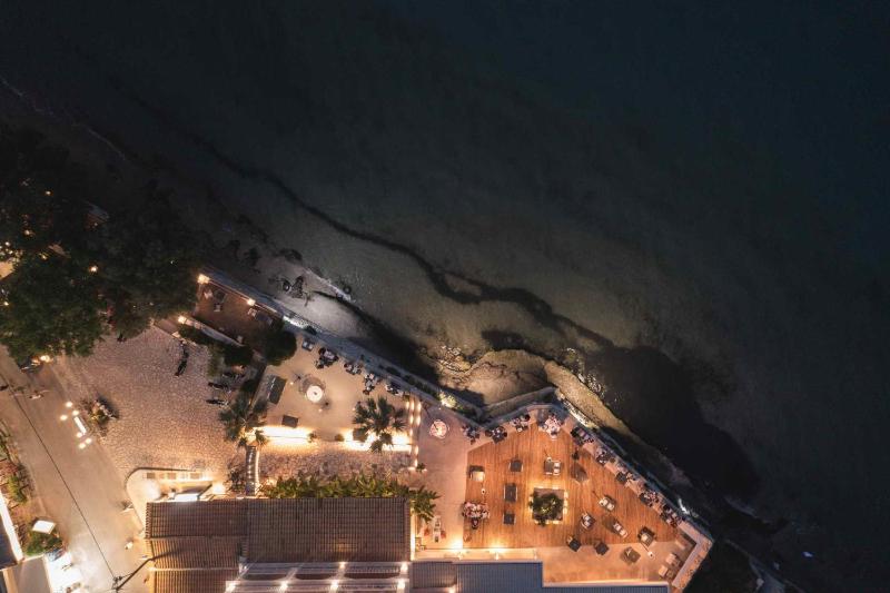 Suite with Sea View image 3