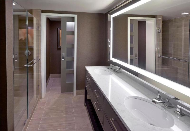One-Bedroom Suite image 2