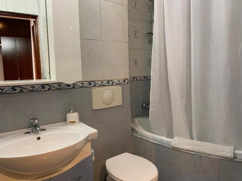 Deluxe Triple Room image 1