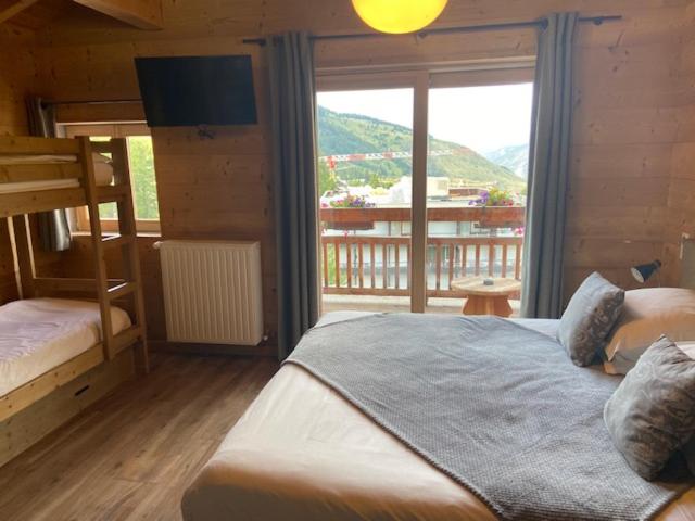 Premium Quadruple Room image 3