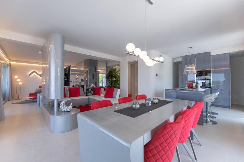 Magic Luxury Apartments Images