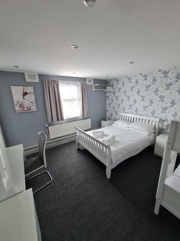 Quadruple Room image 1