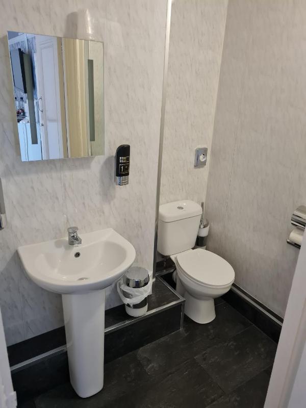 Triple Room image 3