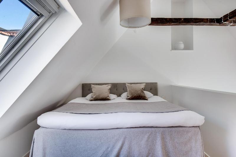 Regent 6- Cozy 1-Bdr Apt with Terrace in the Centre of Copenhagen - image 2