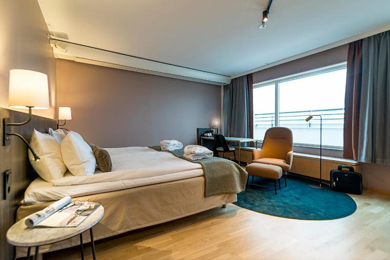 Superior King Room image 2