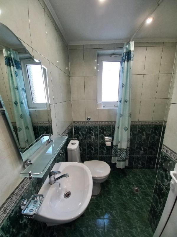 Guest House Rona - Free Parking and Sea View - image 6