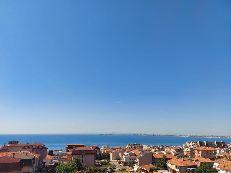 Guest House Rona - Free Parking and Sea View - image 10