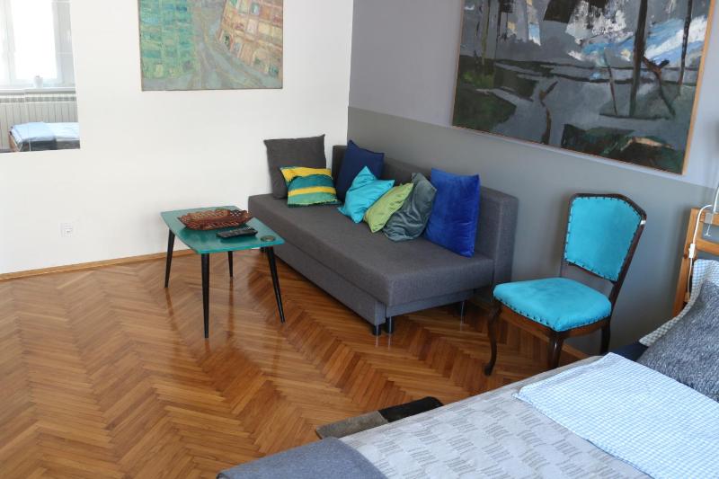 Apartment image 3