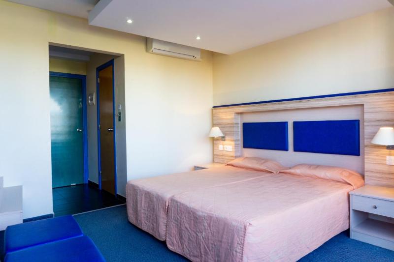 Standard Room image 2
