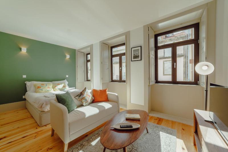 Legacy Oporto Premium Apartments by Vacationy - image 13
