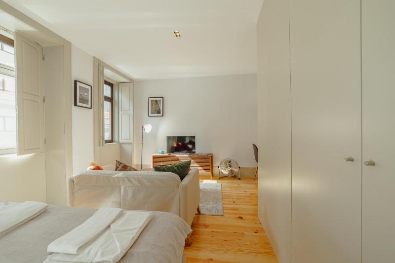 Legacy Oporto Premium Apartments by Vacationy - image 7
