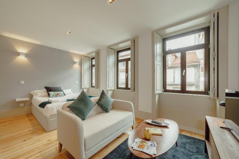 Legacy Oporto Premium Apartments by Vacationy - image 16