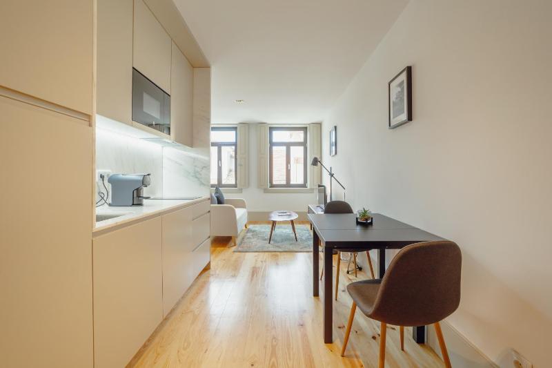 Legacy Oporto Premium Apartments by Vacationy - image 26