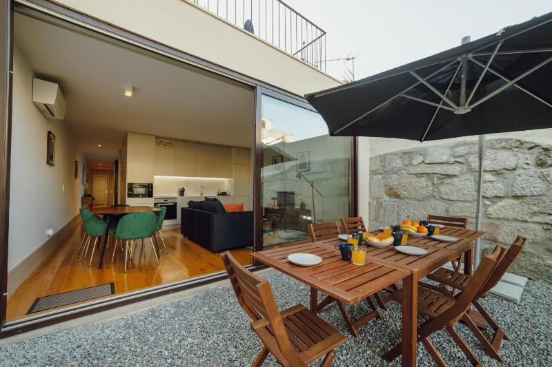 Legacy Oporto Premium Apartments by Vacationy - image 35