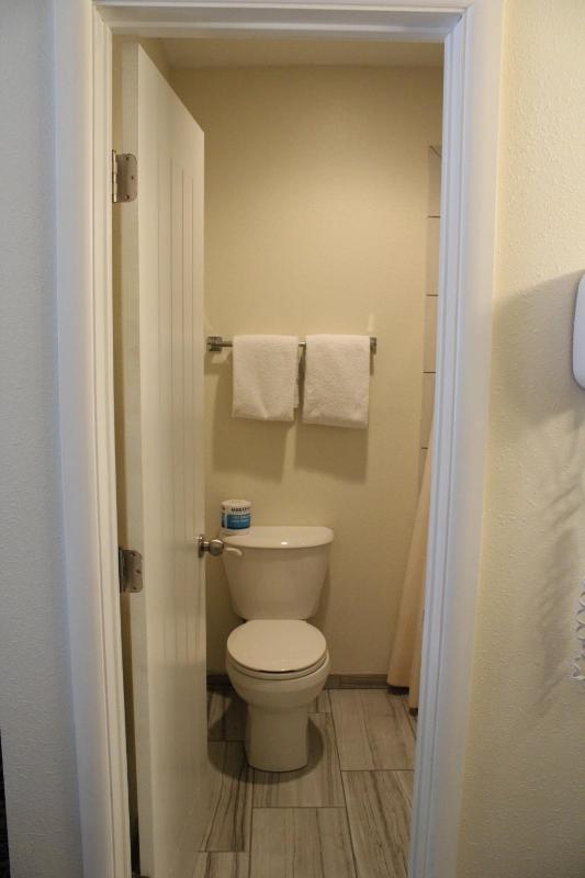 Deluxe Double Room image 3