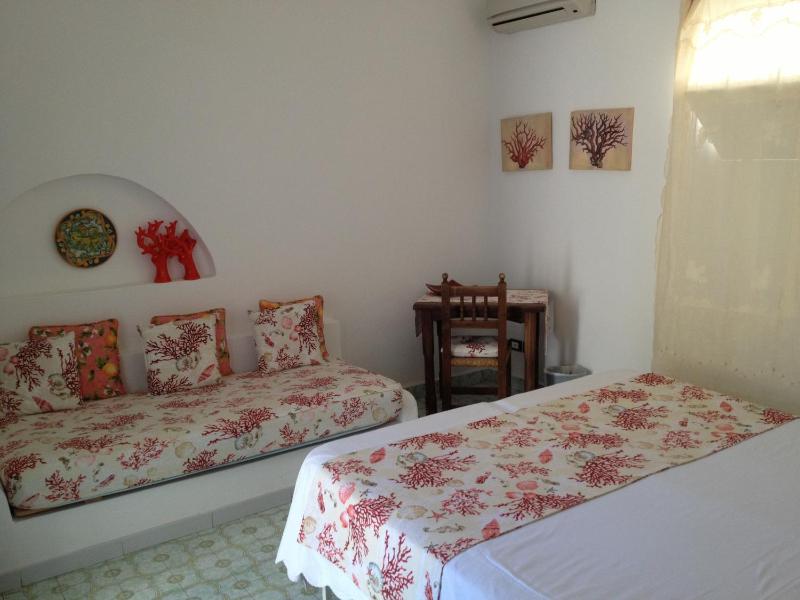 Classic Triple Room image 3