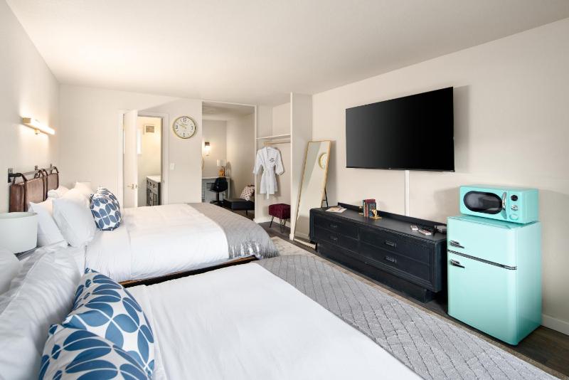 Large Double Room image 2