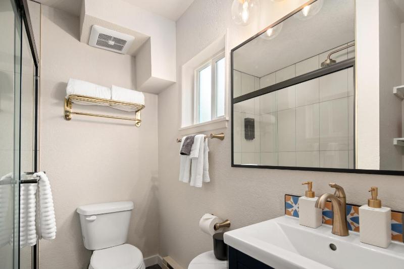 King Suite image 1