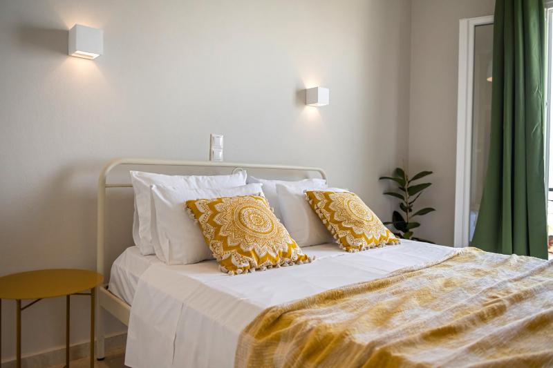  2-bedroom Apartment with Seaview Rooftop image 1