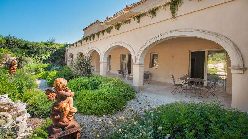 VILLA PASSO DEGLI AIRONI 12 Emma Villas - image 44