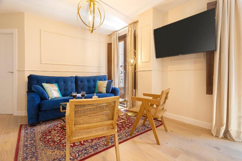 Genteel Home Mesones - image 12